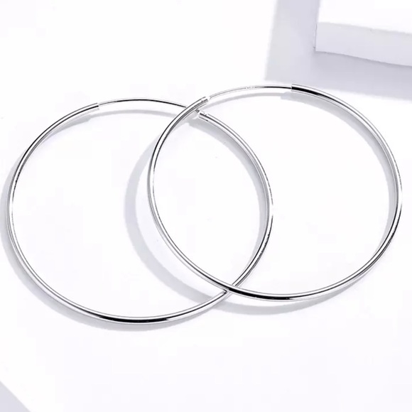 ✨925 Sterling Silver Hoop Earrings✨ - Picture 2 of 6